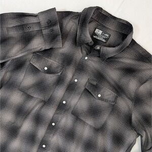 Troll Co Flannel Shirt Mens XL Black Plaid Check Pearl Snap Long Sleeve Grunge